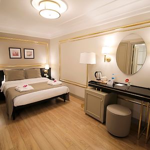 Camera con letto queen size